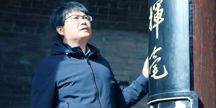 散文欣赏——杨孟冬：《横亘天堑的桥影》