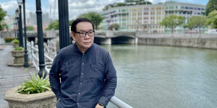 诗歌欣赏——(新加坡)林得楠作品:《如果诗的来生,是一棵树》