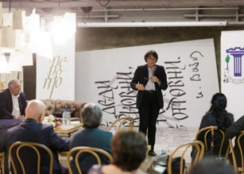 2022年“鹅毛笔”文学奖散文类获奖作品《在铁轨上》以及“铁轨上”的保加利亚当代文学