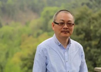 散文欣赏——陆春祥：《贺兰山下》