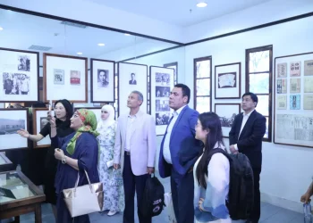 中国作家与阿拉伯高级专家代表团座谈