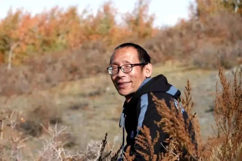 诗歌欣赏——张二棍:《旷野》《写给钻探的弟兄们》 -