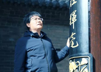 散文欣赏——杨孟冬：《横亘天堑的桥影》